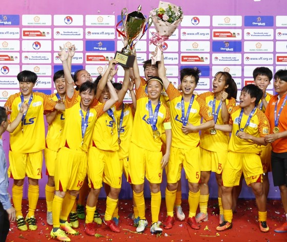 CLB TPHCM lên ngôi vô địch Giải nữ Cúp quốc gia 2020  ảnh 2