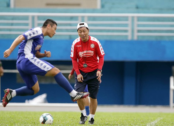 HLV Chung Hae-song (CLB TPHCM): ‘Chuyện quá khứ, tôi xóa rồi!’ ảnh 3