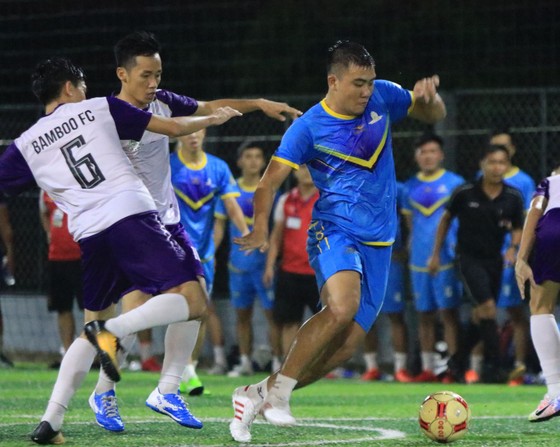 Đăng Khang Land vô địch giải bóng đá siêu phủi TPHCM 2020 ảnh 1