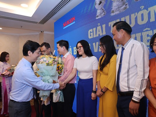 Giải thưởng Quả bóng Vàng là nguồn cảm hứng lớn cho sự phát triển của bóng đá Việt Nam  ảnh 1