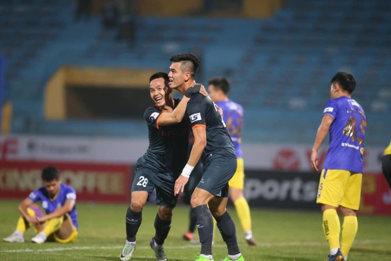 Sân Quy Nhơn được chọn làm khai mạc Cúp Quốc gia 2021 ảnh 1