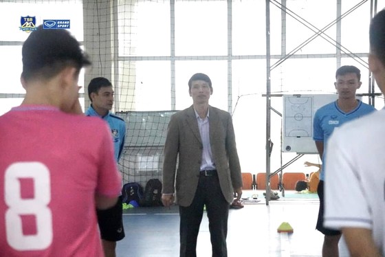 Thái Sơn Bắc vào ‘cái nôi’ của futsal Việt Nam tập huấn ảnh 1