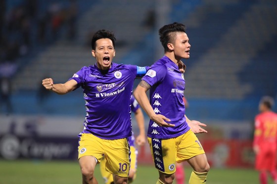 Sau Quang Hải ở vòng đấu trước, vòng 9 này Hà Nội FC sẽ chào đón sự trở lại của thủ quân Văn Quyết