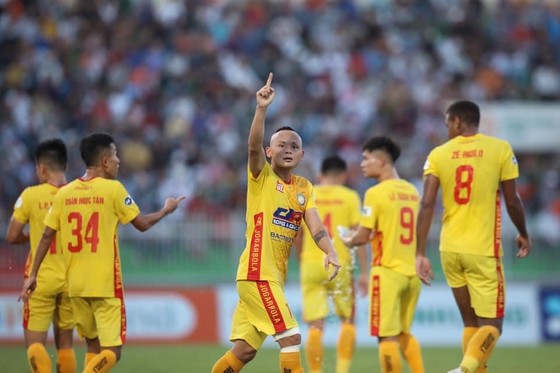Thanh Hóa - SLNA: 'Con cáo và chùm nho xanh' ảnh 1