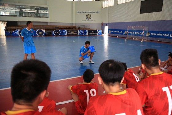 Thầy trò ĐT futsal Việt Nam vào cao điểm chuẩn bị tranh vé dự VCK World Cup ảnh 3