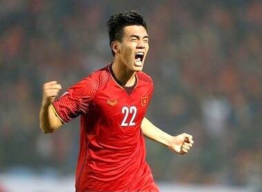 Thắng đậm Indonesia 4-0, Việt Nam giữ vững ngôi đầu bảng ảnh 2