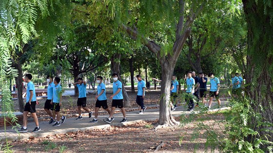 Đội tuyển futsal Việt Nam tập buổi đầu tại Malaga ảnh 2