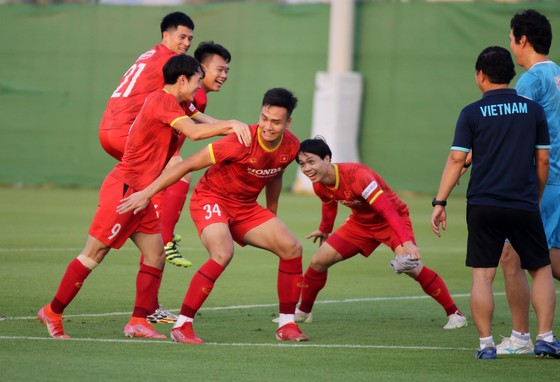 Đội tuyển Việt Nam luyện mà không có HLV Park Hang-seo cho đến đầu tháng 11