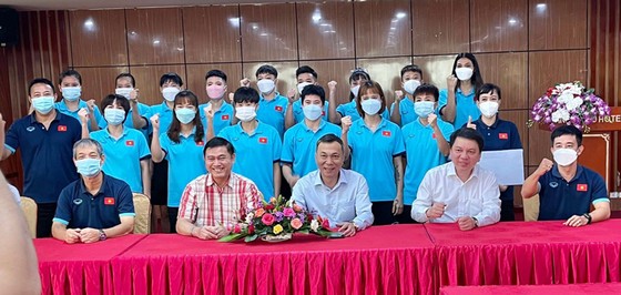 Futsal Việt Nam phấn đấu đổi màu huy chương ảnh 2