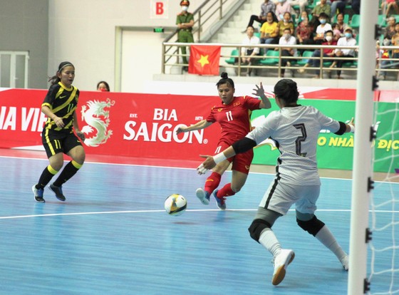 Đội tuyển nữ futsal Việt Nam giành chiến thắng 4-1 trước Malaysia