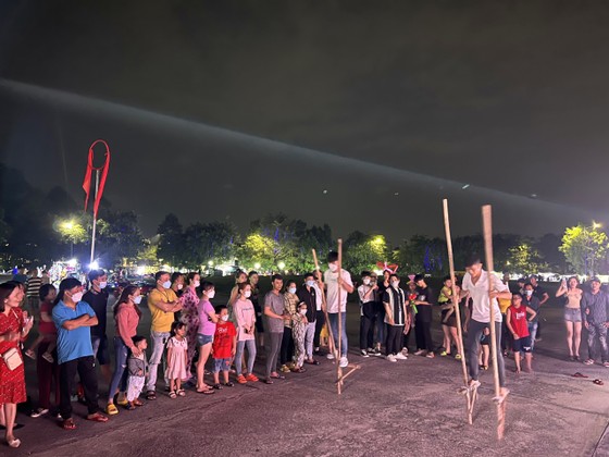 Đa dạng trò chơi dân gian tại sân chơi đường phố TP Mới Bình Dương ảnh 1