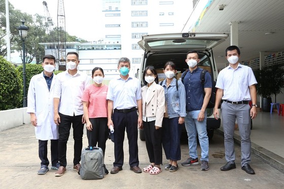 Đoàn bác sĩ Bệnh viện Chợ Rẫy hỗ trợ Đắk Lắk chống dịch ảnh 1