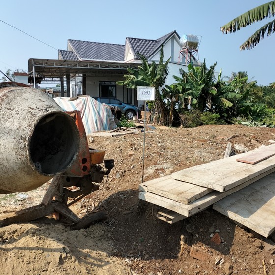 Đắk Lắk: Làm rõ việc 'cò' đất cắm bảng quy hoạch giả để trục lợi ảnh 1