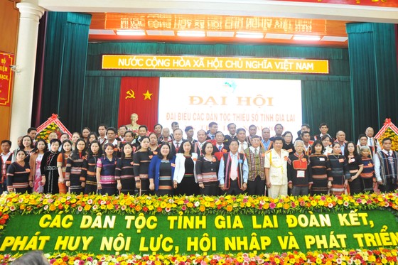 Phó Thủ tướng Trương Hòa Bình: Cần quan tâm bảo tồn, phát huy văn hóa đặc sắc của mỗi dân tộc ảnh 1