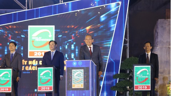 Phó Thủ tướng Thường trực Trương Hòa Bình: Khoa học-công nghệ là động lực then chốt phát triển KT-XH ảnh 1