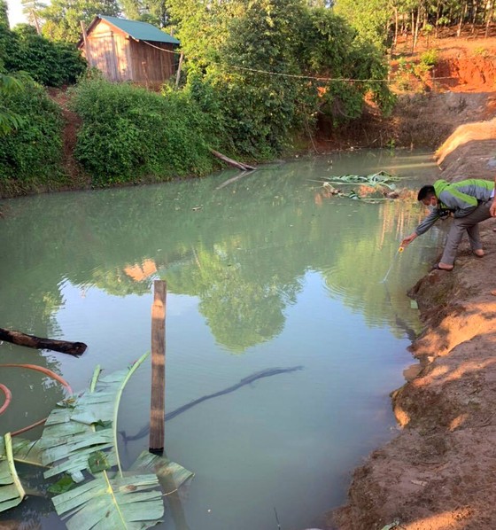 Gia Lai: Tắm hồ, 1 cháu bé đuối nước thương tâm ảnh 1