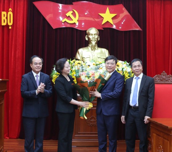 Trao quyết định điều động đồng chí Trương Hải Long giữ chức Phó Bí thư Tỉnh ủy Gia Lai ảnh 2