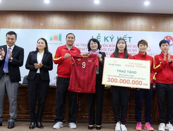 Bóng đá nữ nhận gói tài trợ “khủng” 100 tỷ đồng ảnh 2