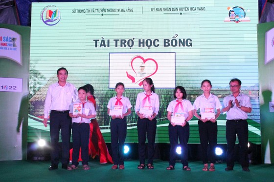 Đẩy mạnh văn hóa đọc ở vùng nông thôn ảnh 5