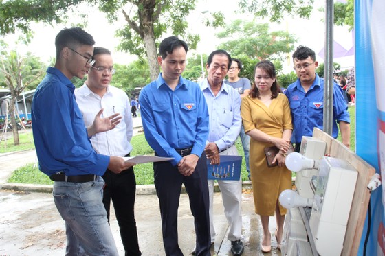 Thanh niên Đà Nẵng góp sức xây dựng thành phố môi trường ảnh 1