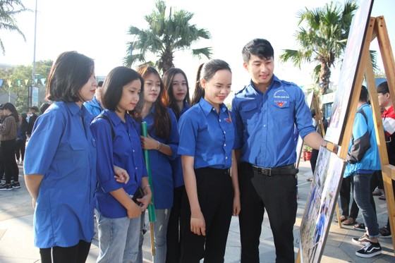 1.000 thanh niên Đà Nẵng hưởng ứng hành trình "Tôi yêu tổ quốc tôi" ảnh 1