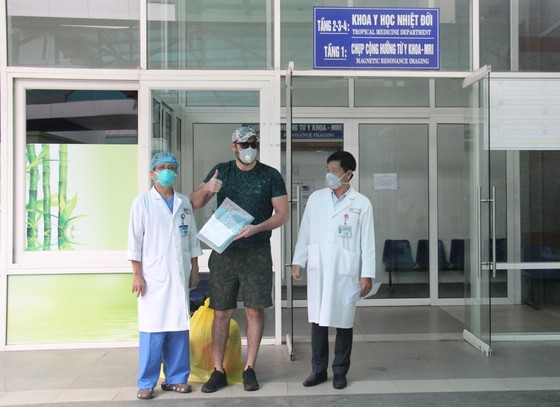 Bệnh nhân thứ 4 mắc Covid-19 tại Đà Nẵng được xuất viện ảnh 1