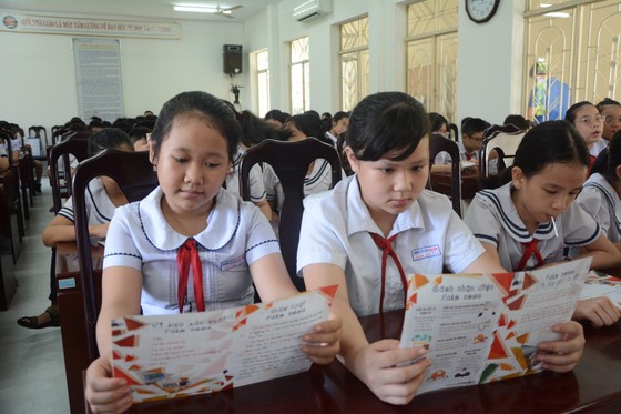 Học sinh Đà Nẵng tiếp cận chương trình 'Nói không với Fake News'' ảnh 2