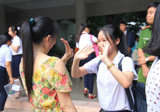 Hơn 13.000 học sinh Đà Nẵng bước vào môn thi đầu tiên kỳ thi tuyển sinh lớp 10 ảnh 3