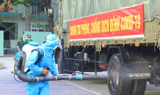 50 tấn hàng hóa phục vụ phòng chống dịch Covid-19 đến Đà Nẵng ảnh 4