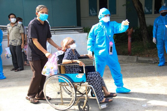 Ngày 26-8, Đà Nẵng cho xuất viện 34 bệnh nhân Covid-19  ảnh 10
