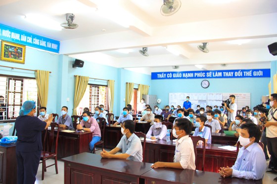 Lãnh đạo TP Đà Nẵng kiểm tra các điểm thi tốt nghiệp THPT năm 2020 đợt 2 ảnh 3