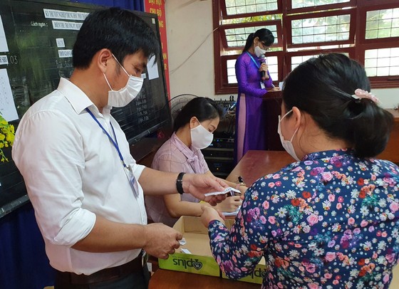 Đà Nẵng: Bộ GD-ĐT kiểm tra công tác tổ chức Kỳ thi tốt nghiệp THPT đợt 2 ảnh 4