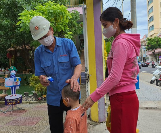 Đà Nẵng: Học sinh tiểu học, trẻ mầm non quay lại trường sau dịch bệnh ảnh 12