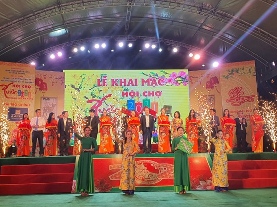 Đà Nẵng: Hơn 300 gian hàng tham gia Hội chợ Xuân 2021 ảnh 2