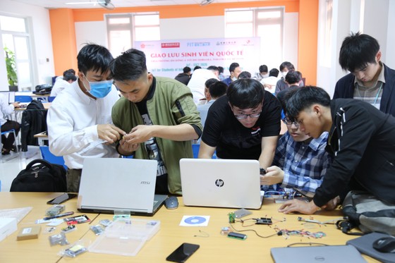 Đà Nẵng: Ký kết đào tạo và cung ứng nguồn nhân lực ngành IT và DS&AI ảnh 1