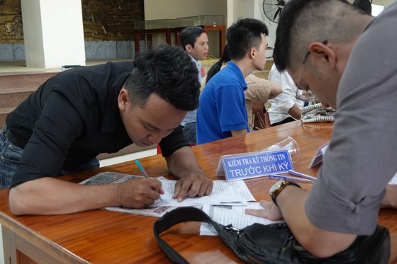 Đà Nẵng cấp căn cước công dân lưu động "chạy đua" xây dựng dữ liệu dân cư ảnh 7