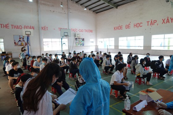 Đà Nẵng: Xét nghiệm SARS-CoV-2 cho hơn 14.000 thí sinh tham dự kỳ thi tuyển sinh lớp 10 ảnh 3