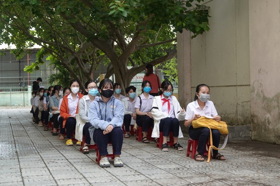 Đà Nẵng: Xét nghiệm SARS-CoV-2 cho hơn 14.000 thí sinh tham dự kỳ thi tuyển sinh lớp 10 ảnh 2