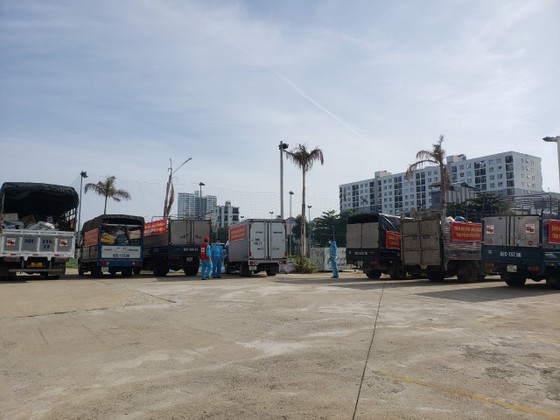 Quảng Nam hỗ trợ cho Đà Nẵng hơn 30 tấn thực phẩm thiết yếu ảnh 5