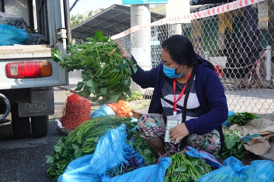 Đà Nẵng: Ngày đầu mở lại một số chợ truyền thống ảnh 3