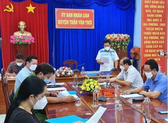 Cà Mau: Họp báo thông tin vụ tiêu hủy 15 con chó khi chủ mắc Covid-19 ảnh 1