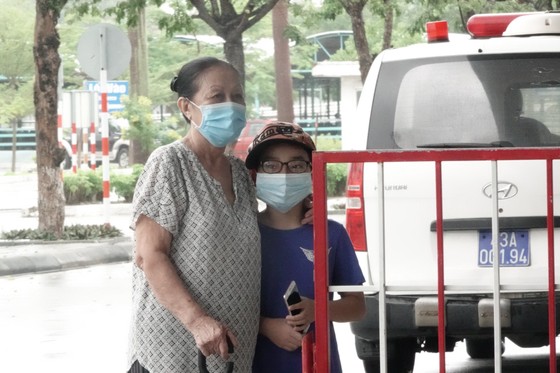 Đà Nẵng: Chuyến bay 0 đồng đưa bà bầu, trẻ em, người già yếu, người khó khăn về quê ảnh 8