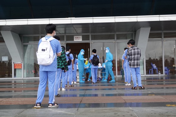 Đà Nẵng bắt đầu tiêm vaccine phòng Covid-19 cho trẻ từ 15 đến dưới 18 tuổi ảnh 1