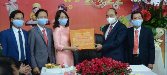 Chủ tịch nước Nguyễn Xuân Phúc thăm, chúc Tết tại TP Đà Nẵng ảnh 7