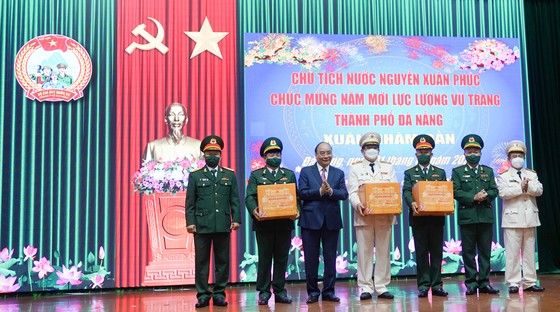 Chủ tịch nước Nguyễn Xuân Phúc thăm, chúc Tết tại TP Đà Nẵng ảnh 1