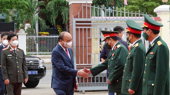 Chủ tịch nước Nguyễn Xuân Phúc thăm, chúc Tết tại TP Đà Nẵng ảnh 4