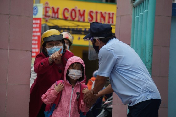 Đà Nẵng: Học sinh tiểu học, mầm non trở lại trường ảnh 1
