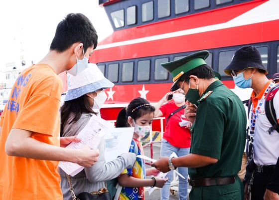 Xây dựng Đà Nẵng trở thành điểm đến mang tầm thế giới - Bài 2: Tạo sức bật cho du lịch Đà Nẵng ảnh 2