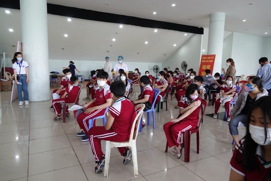 Đà Nẵng: Ngày đầu tiêm vaccine phòng Covid-19 cho trẻ từ 5 đến dưới 12 tuổi ảnh 2