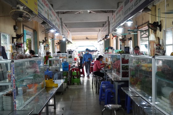 Đà Nẵng: Đảm bảo an toàn thực phẩm các chợ truyền thống trong mùa du lịch ảnh 2